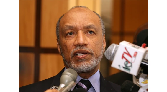 Bin Hammam fights back in bribery scandal