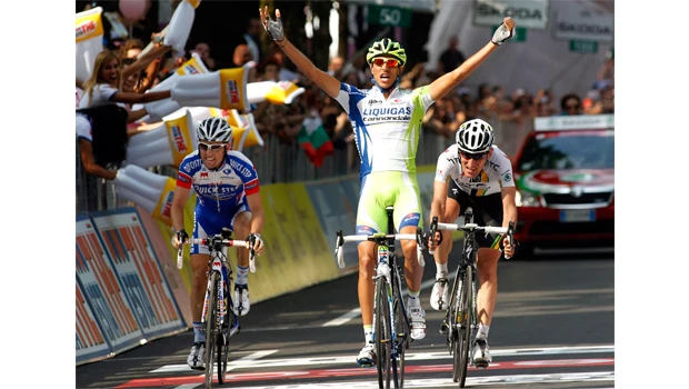 Capecchi wins 18th stage of Giro; Contador remains on top