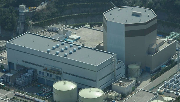 Japan nuke plant closes while seawall is built