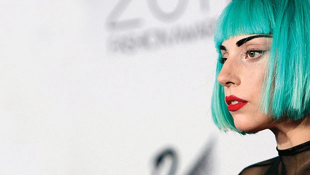 Gaga scoops style icon prize at CFDA awards