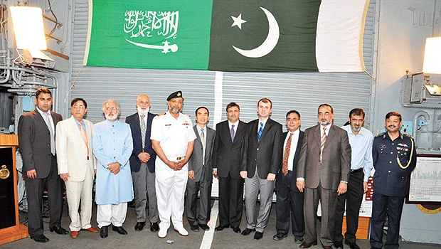 Pak ship PNS Babur sails off Jeddah Port