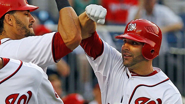Espinosa sparkles as Nationals whip Phillies 10-2