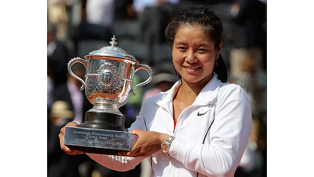 Li Na serves up Chinese Grand Slam