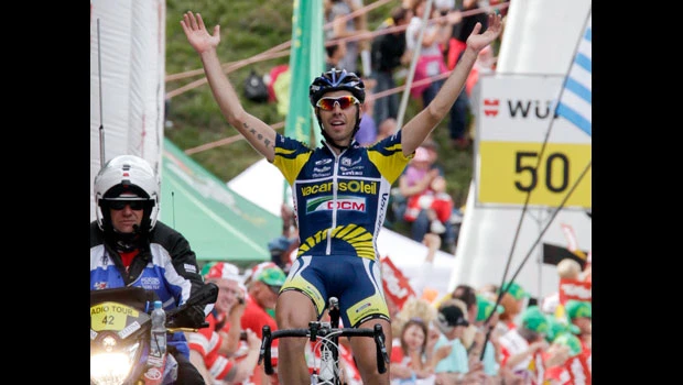 De Gendt wins seventh stage; Cunego keeps yellow