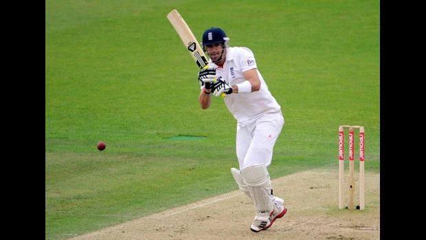 Pietersen hits 85 as England leads Sri Lanka