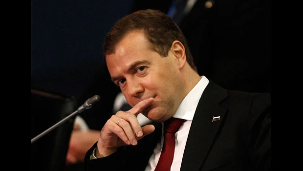 Medvedev promises reform; gas deal with China falters