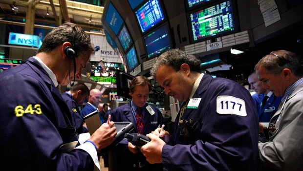 Stocks rally as Greece clears final bailout hurdle