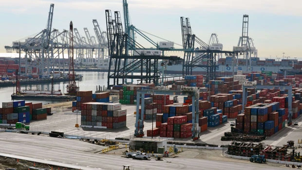Record US exports temper slowdown fears
