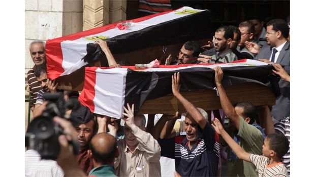 Last 19 victims of Egypt’s uprising buried in Cairo
