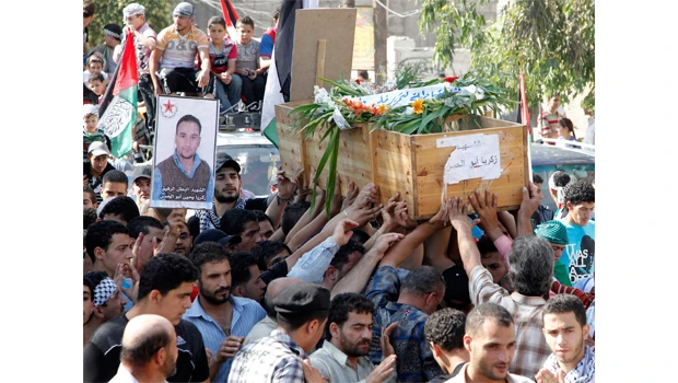 Syria blocks new protest at Israeli border