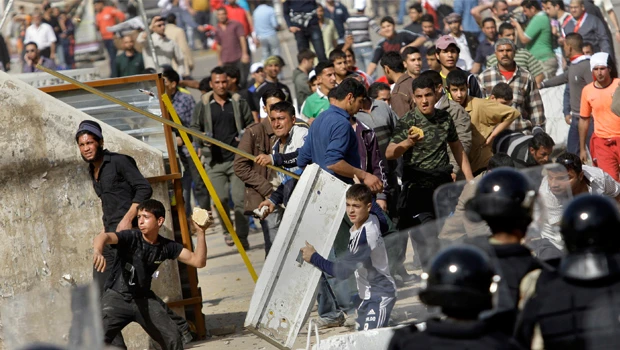 Frustration over services puts heat on Iraqi premier