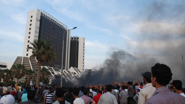 Benghazi blast shows risk of post-Qaddafi unrest