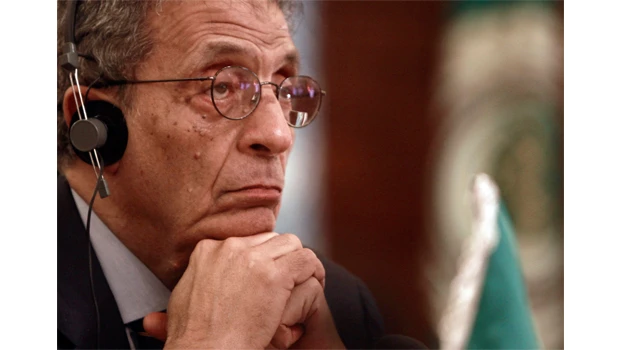 Outgoing Arab league chief praises area uprisings