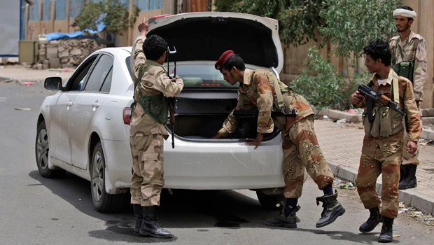 Militants seize parts of a southern Yemeni city