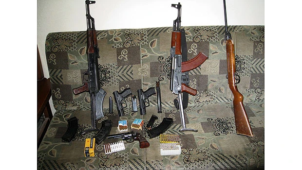 Nervous Iraqis buying more assault rifles, pistols