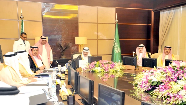 Prince Fahd chairs Saudia board meeting