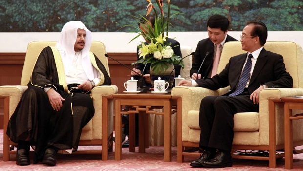 Shoura Council delegation holds talks with Chinese premier in Beijing