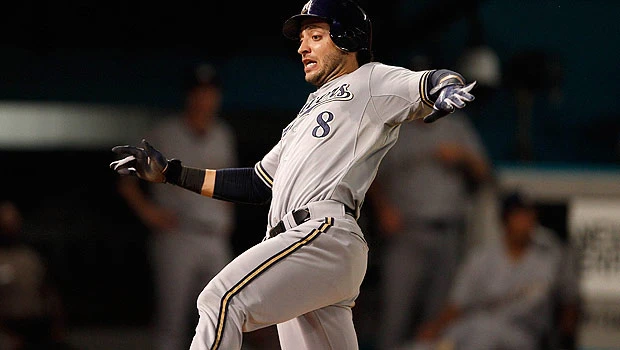Brewers close first four-game sweep since 2008