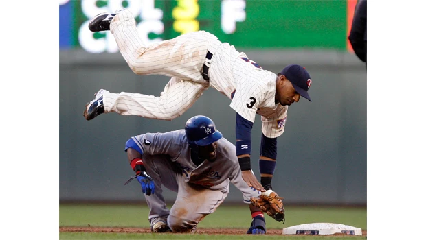 Kemp stars as Dodgers rout Twins