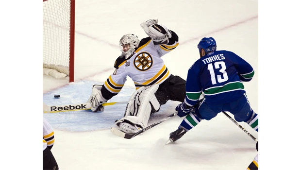 Torres’ late goal puts Canucks past Bruins 1-0