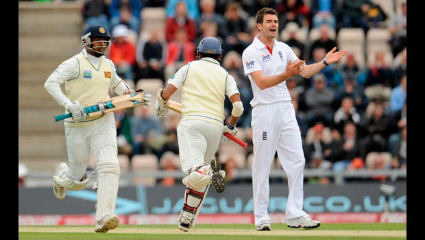 Tremlett cuts through Sri Lanka batting