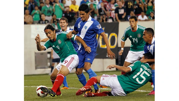 Mexico, Honduras make CONCACAF semis