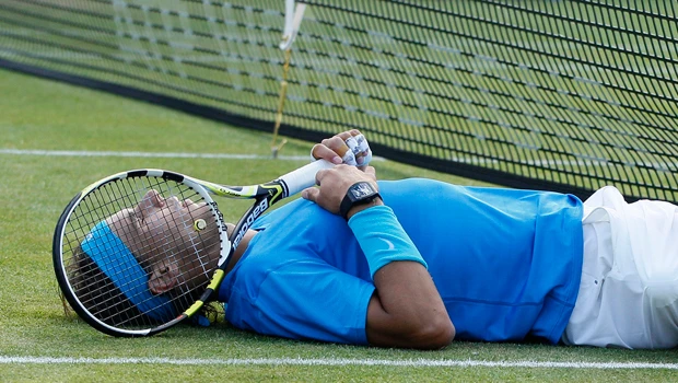 Rafael Nadal struggles to reach Queen's quarterfinals