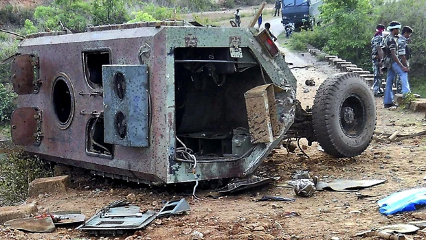 Maoist rebels attack Indian police; battle kills 8