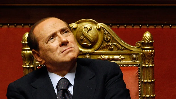 Berlusconi wins confidence vote