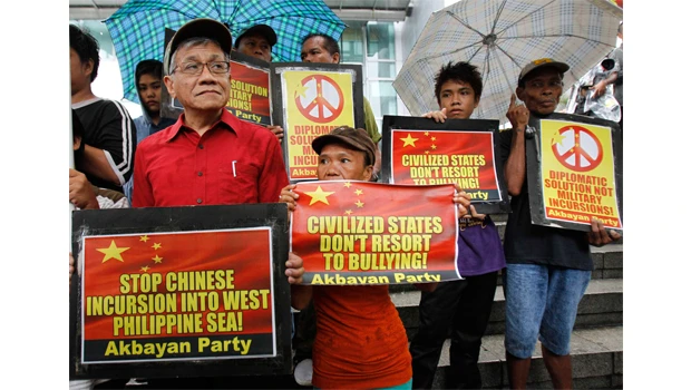 China warns neighbors: Stop oil search in Spratlys