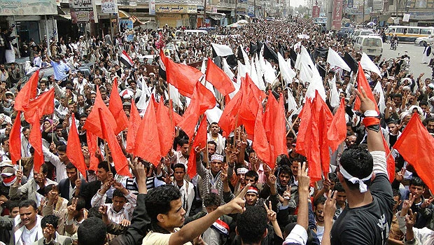 Yemenis turn Friday prayers to political rallies