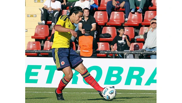 Falcao goals put Colombia in quarterfinals