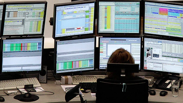 Arab stocks suffer from Greek and Italian debt debacle