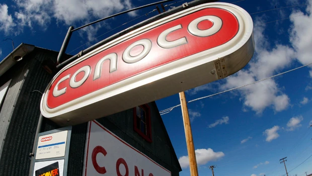 ConocoPhillips 2Q profit drops but tops estimates