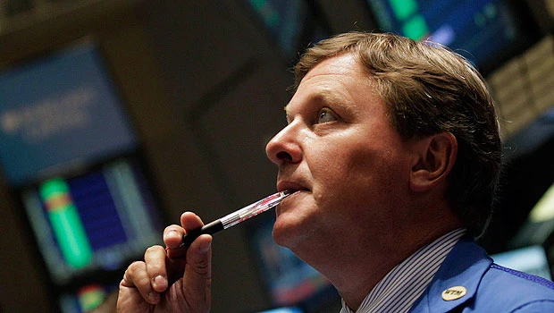 Stocks gain on US data; oil down on China data