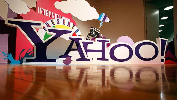 Yahoo revenue dips in Q2