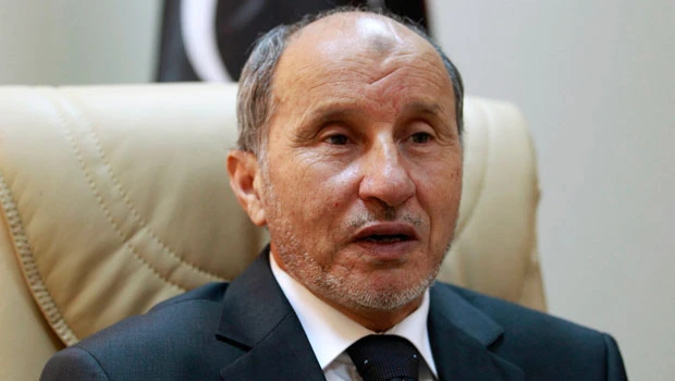 Qaddafi can stay in Libya if he quits, says rebel chief