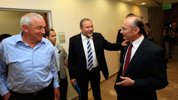 Israel’s Lieberman won’t quit on apology to Turkey