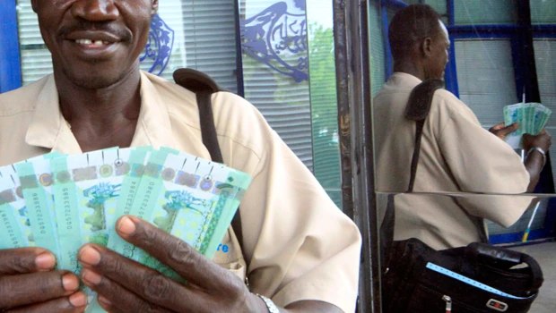 South Sudan says North’s new currency is ‘economic war’