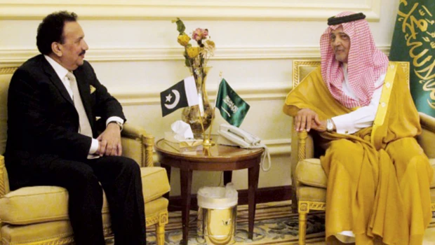 Riyadh, Islamabad join hands to fight terror
