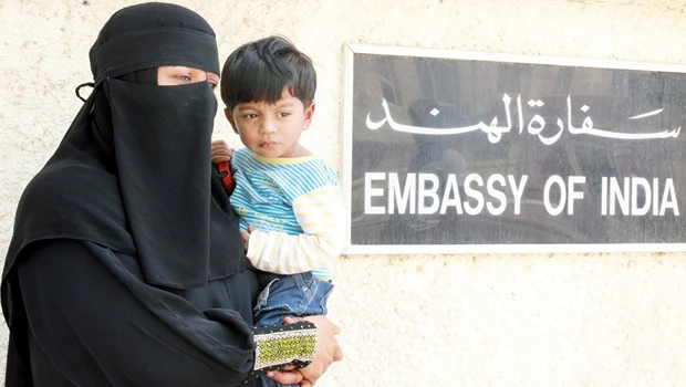 Expat deserts family in Bahrain