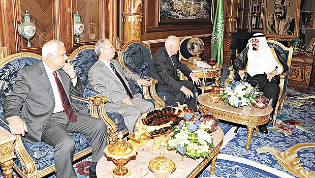 King, Al-Arabi discuss key issues facing Arab world