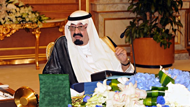 King orders best service for pilgrims in Ramadan