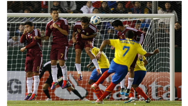 Venezuela stuns Ecuador 1-0, Brazil draws Paraguay 2-2 in Copa America