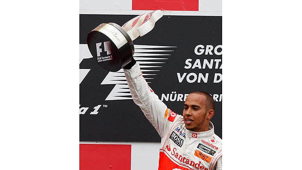 Hamilton wins in style in Germany