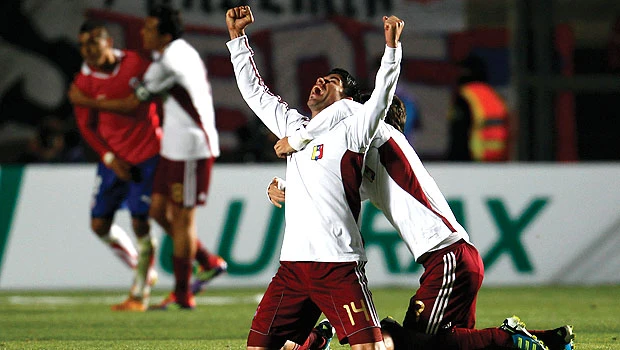 Surprising Venezuela reaches Copa semifinals