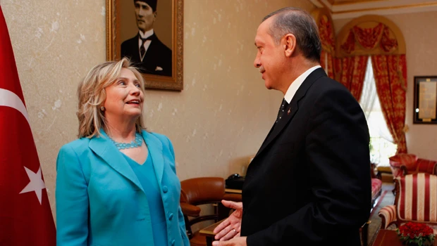 In Istanbul, Clinton insists Assad has lost legitimacy