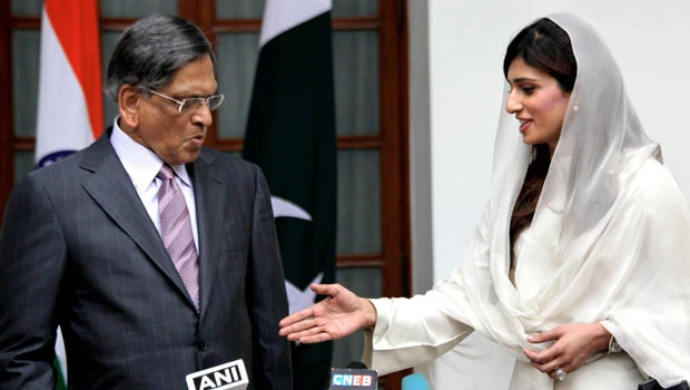 India, Pakistan avoid minefield