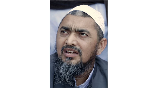 India's legendary Islamic school ousts reformist leader