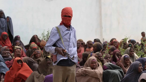 Somali rebels lift ban on food aid